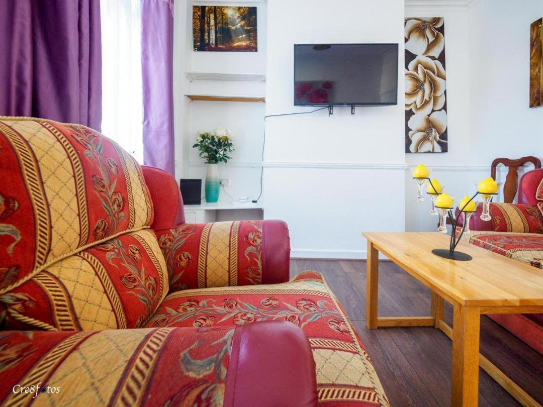 12 Cornwallis Lodge Family Room 1 Stoke-on-Trent Экстерьер фото