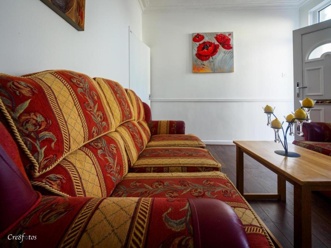 12 Cornwallis Lodge Family Room 1 Stoke-on-Trent Экстерьер фото